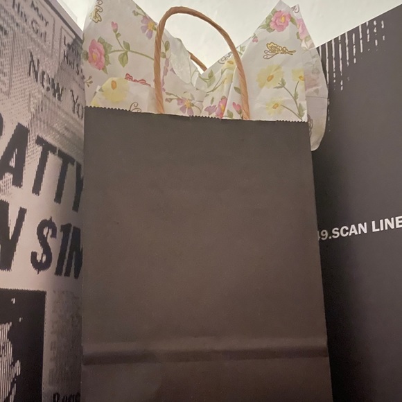 Cute makeup bundle - Picture 4 of 4